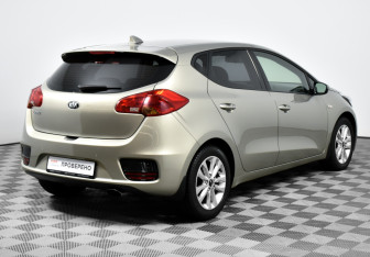 Подержанный автомобиль Kia Ceed Hatchback 2017 года (15 фото)
