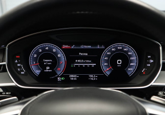 Подержанный автомобиль Audi A8 2019 года (8 фото)