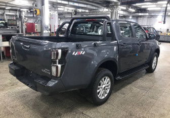 Новый Isuzu D-Max 2025 (3 фото)
