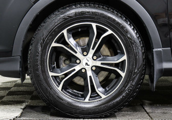 Подержанный автомобиль Ford Kuga 2015 года (7 фото)