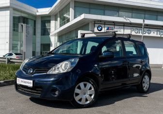 Подержанный автомобиль Nissan Note 2011 года (1 фото)