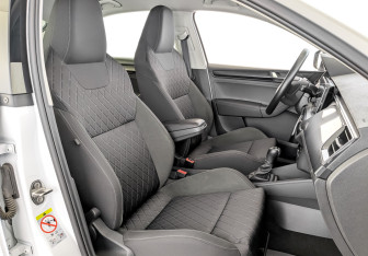 Подержанный автомобиль Skoda Rapid Liftback 2020 года (23 фото)