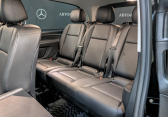 Подержанный автомобиль Mercedes-Benz Vito 2021 года (13 фото)