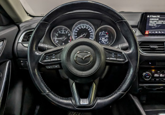 Подержанный автомобиль Mazda 6 Sedan 2016 года (22 фото)