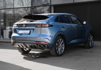 Подержанный автомобиль Changan UNI-K 2023 года (4 фото)