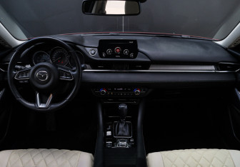 Подержанный автомобиль Mazda 6 Sedan 2019 года (9 фото)
