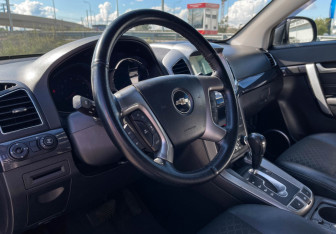 Подержанный автомобиль Chevrolet Captiva 2014 года (13 фото)