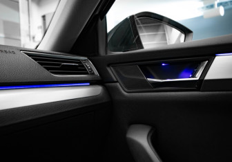 Подержанный автомобиль Skoda Superb Liftback 2018 года (24 фото)