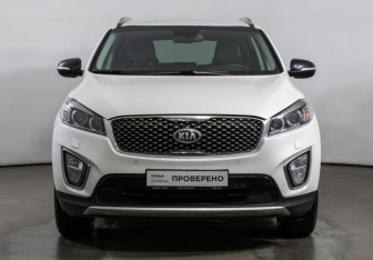 Подержанный автомобиль Kia Sorento 2017 года (2 фото)