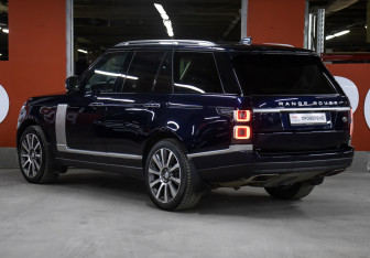 Подержанный автомобиль Land Rover Range Rover 2021 года (7 фото)