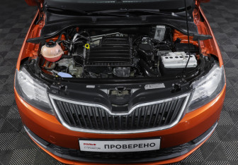 Подержанный автомобиль Skoda Rapid Liftback 2017 года (9 фото)