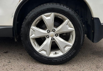 Подержанный автомобиль Subaru Forester Suv 2013 года (16 фото)