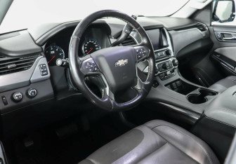 Подержанный автомобиль Chevrolet Tahoe 2017 года (8 фото)