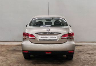 Подержанный автомобиль Nissan Almera Sedan 2016 года (6 фото)