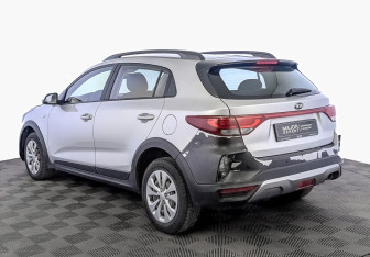 Подержанный автомобиль Kia Rio Hatchback 2021 года (7 фото)