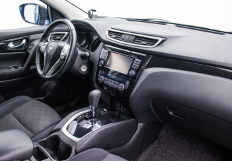 Подержанный автомобиль Nissan Qashqai 2016 года (10 фото)