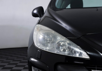 Подержанный автомобиль Peugeot 308 Hatchback 2008 года (20 фото)