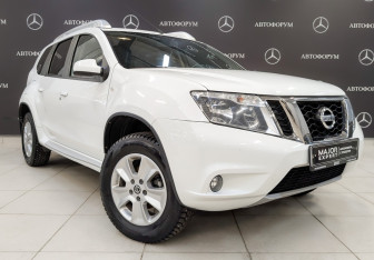 Подержанный автомобиль Nissan Terrano 2021 года (3 фото)