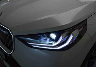 Подержанный автомобиль BMW X3 2025 года (31 фото)