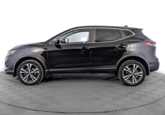 Подержанный автомобиль Nissan Qashqai 2021 года (8 фото)