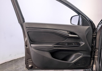 Подержанный автомобиль LADA (ВАЗ) Vesta Sedan 2019 года (19 фото)