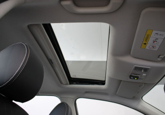 Подержанный автомобиль Changan Alsvin 2023 года (17 фото)