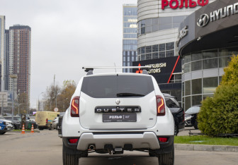 Подержанный автомобиль Renault Duster 2020 года (6 фото)
