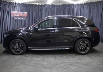 Подержанный автомобиль Mercedes-Benz GLE 2019 года (8 фото)