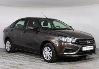 Подержанный автомобиль LADA (ВАЗ) Vesta Sedan 2018 года (3 фото)