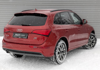 Подержанный автомобиль Audi Q5 2015 года (4 фото)