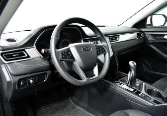 Подержанный автомобиль JAC J7 2021 года (9 фото)