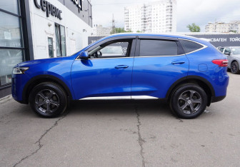 Подержанный автомобиль Haval F7 2021 года (8 фото)