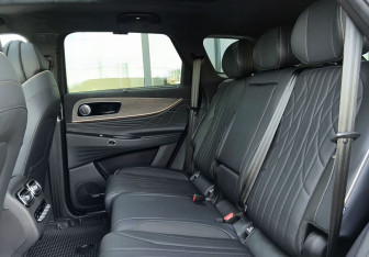 Подержанный автомобиль Jaecoo J8 2024 года (23 фото)