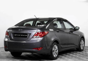 Подержанный автомобиль Hyundai Solaris Sedan 2014 года (5 фото)