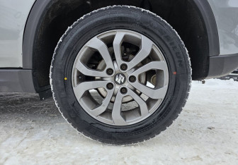 Подержанный автомобиль Suzuki Vitara 2016 года (20 фото)