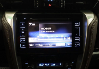 Подержанный автомобиль Toyota Fortuner 2019 года (19 фото)
