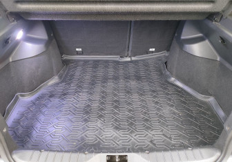 Подержанный автомобиль LADA (ВАЗ) Granta Hatchback 2018 года (13 фото)