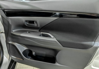 Подержанный автомобиль Mitsubishi Outlander 2020 года (24 фото)