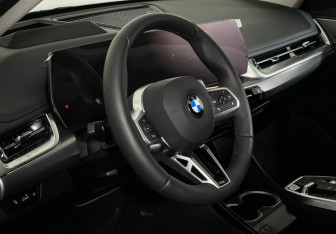 Новый BMW X1 2025 (12 фото)