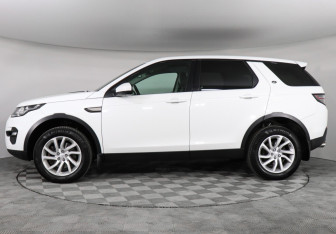 Подержанный автомобиль Land Rover Discovery Sport 2017 года (8 фото)
