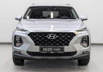 Подержанный автомобиль Hyundai Santa Fe 2018 года (2 фото)