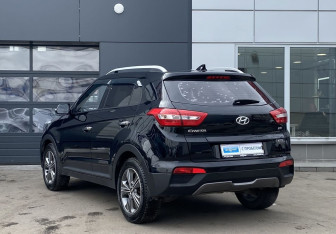 Подержанный автомобиль Hyundai Creta 2019 года (7 фото)