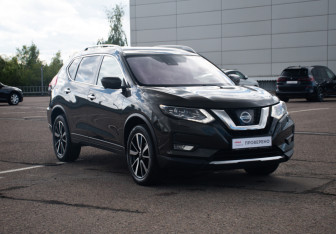 Подержанный автомобиль Nissan X-Trail 2020 года (4 фото)