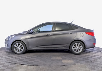 Подержанный автомобиль Hyundai Solaris Sedan 2014 года (8 фото)