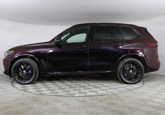 Подержанный автомобиль BMW X5 2020 года (5 фото)