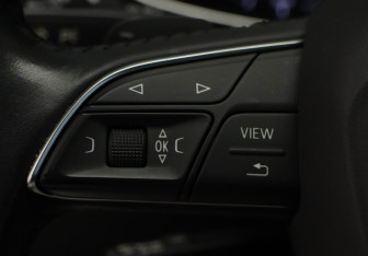 Подержанный автомобиль Audi A4 Sedan 2019 года (15 фото)