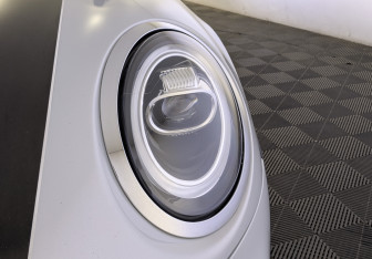 Подержанный автомобиль MINI Hatch 2020 года (11 фото)