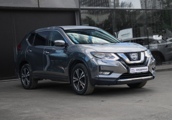 Подержанный автомобиль Nissan X-Trail 2019 года (3 фото)
