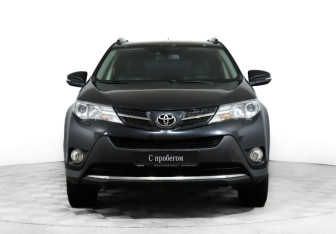 Подержанный автомобиль Toyota RAV4 2013 года (2 фото)