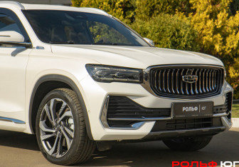 Подержанный автомобиль Geely Monjaro 2025 года (19 фото)